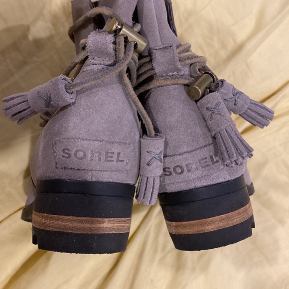 NWOT Sorel Farah Gray Suede Waterproof Booties Size 9 - Picture 4 of 6